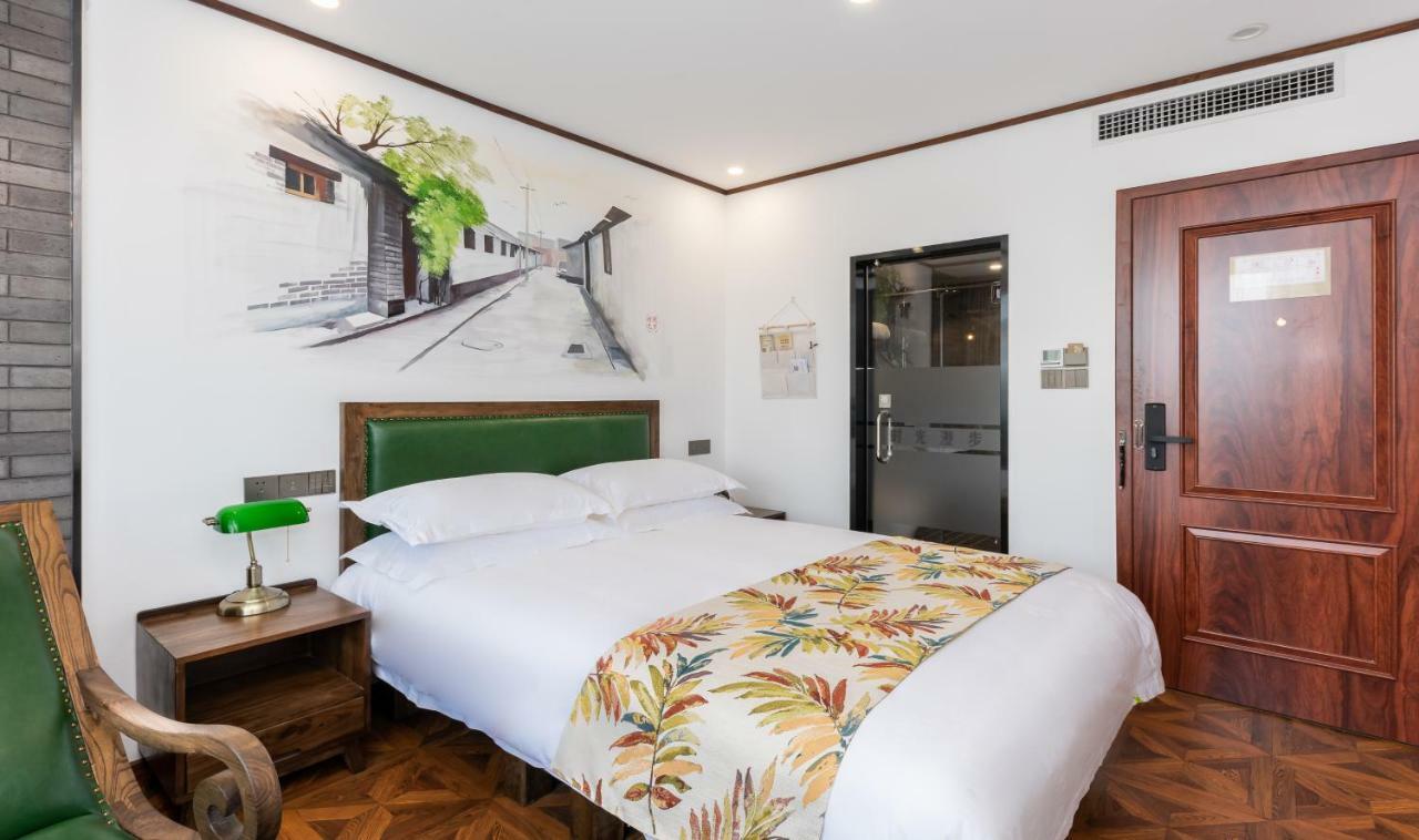 Nostalgia Hotel Near Prince Gong'S Mansion- Beihai Park, Tian'Anmen Square, Nanluoguxiang Hutong, Huguosi Hutong Snack Street, 5 Minutes Walk Away From Ping'Anli Subway Station, Free Ice Cream And Laundry Service,English Communication Well Beijing Eksteriør billede